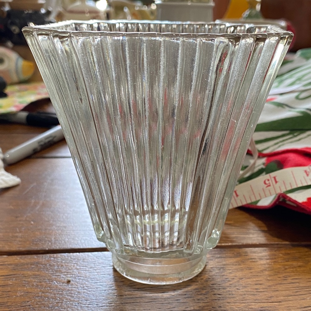 Art Deco Glass Lamp Shade.  Beautiful Deco shape with Pyramid Top/ Flared Lines
